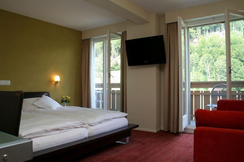 Hotel Berghof Amaranth Вильдерсвиль Экстерьер фото